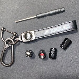Philadelphia EAGLES Football 🏈 Black Leather Keychain, Screwdriver & Tire Valves